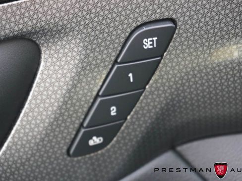 Used 2022 Chevrolet Traverse Premier w/ Redline Edition FWD image 26