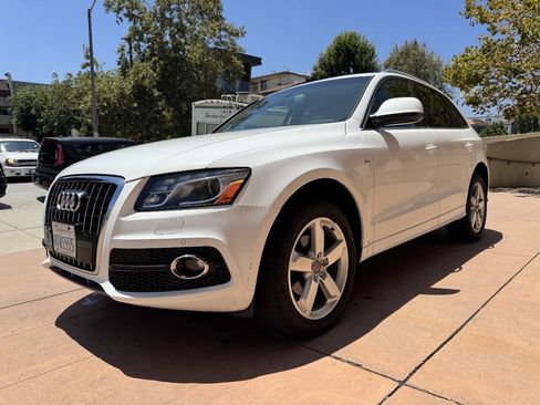 Used 2012 Audi Q5 3.2 Prestige AWD/4WD image 3