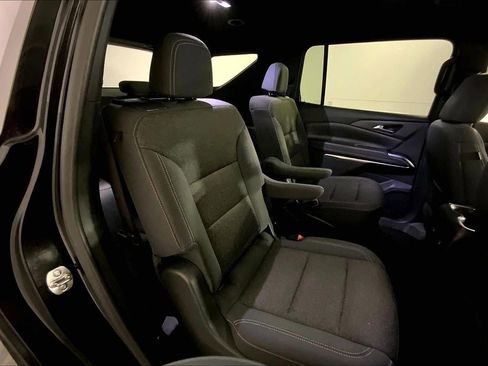 Used 2024 Chevrolet Traverse LT AWD/4WD image 23