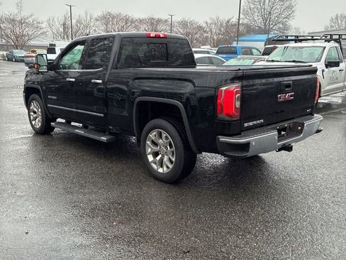 Used 2017 GMC Sierra 1500 SLT w/ SLT Premium Package image 2