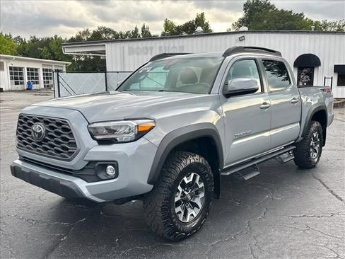 Used 2021 Toyota Tacoma TRD Off-Road AWD/4WD image 5