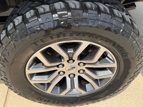 Used 2022 Ford F150 Lariat AWD/4WD image 23