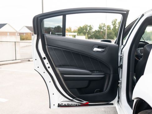 Used 2020 Dodge Charger Scat Pack image 40