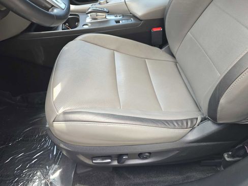 Used 2023 INFINITI QX50 Luxe FWD image 17