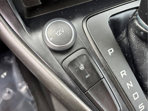 Used 2015 Ford Focus SE w/ Equipment Group 201A image 26