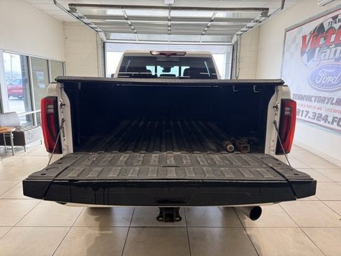 Used 2024 GMC Sierra 3500 Denali w/ Technology Package image 7