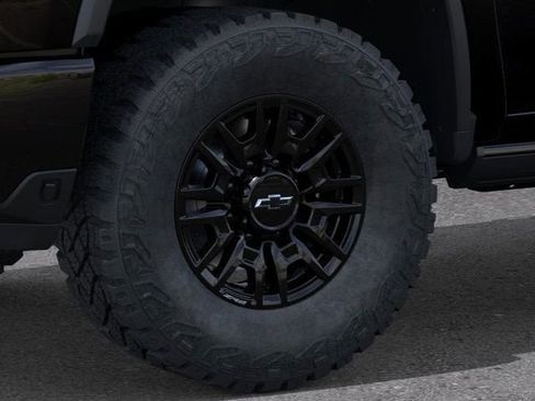 New 2026 Chevrolet Silverado 2500 ZR2 w/ LPO, Dark Essentials Package AWD/4WD image 9