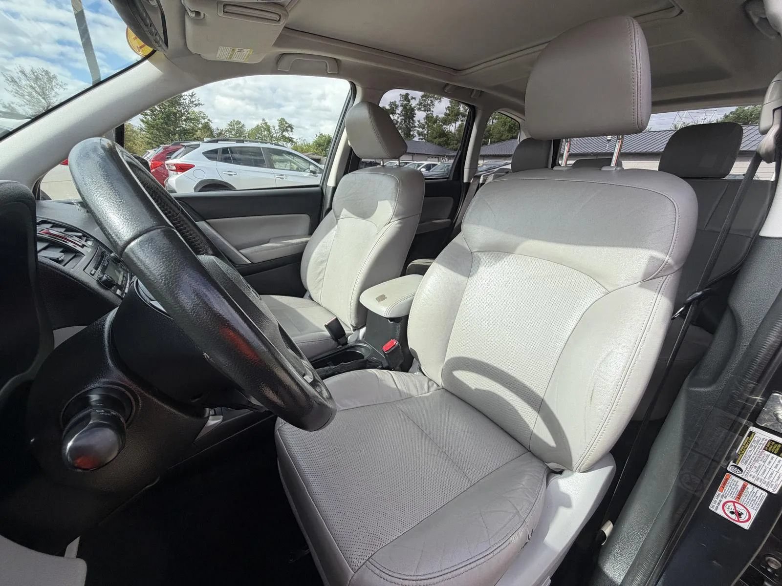 Used 2014 Subaru Forester 2.5i Limited w/ Popular Package #2 AWD/4WD image 14