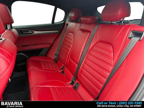 Used 2018 Alfa Romeo Stelvio Ti Sport image 16