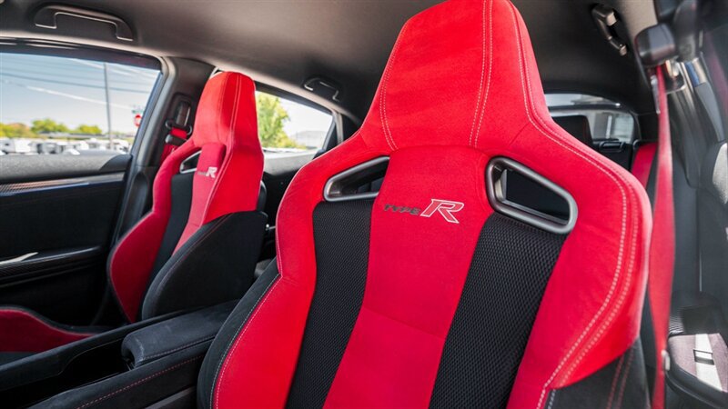 Used 2018 Honda Civic Type R image 25