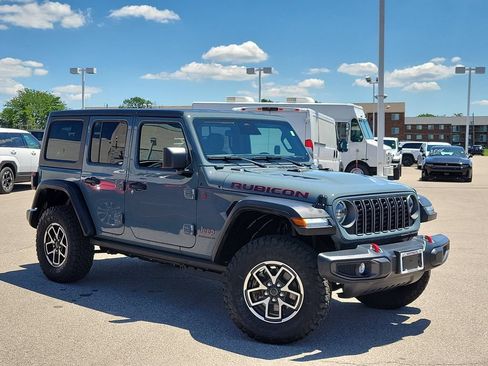Used 2026 Jeep Wrangler Unlimited Rubicon AWD/4WD image 29