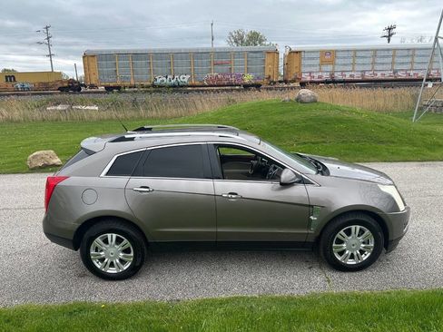 Used 2011 Cadillac SRX Luxury AWD/4WD image 5