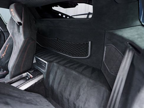 Used 2018 Lamborghini Huracan Performante image 63