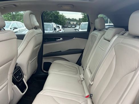Used 2020 Lincoln Nautilus Reserve AWD/4WD image 16