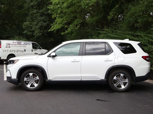 Used 2025 Honda Pilot EX-L image 4