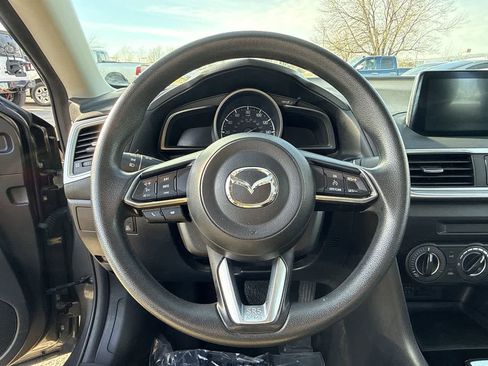 Used 2017 MAZDA MAZDA3 Sport w/ Preferred Equipment Package image 19
