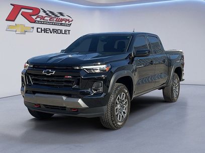 Used 2024 Chevrolet Colorado Z71 w/ Z71 Convenience Package 2