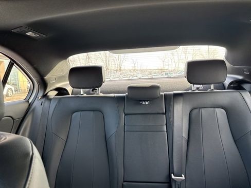 Used 2022 Mercedes-Benz A 220 4MATIC image 16