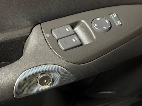 Used 2005 Chevrolet Corvette Convertible w/ Preferred Equipment Group RWD image 18