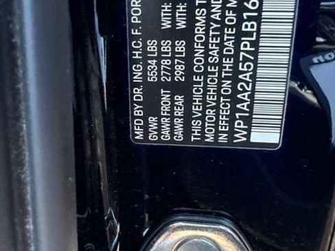 Used 2023 Porsche Macan Turbo AWD/4WD image 8