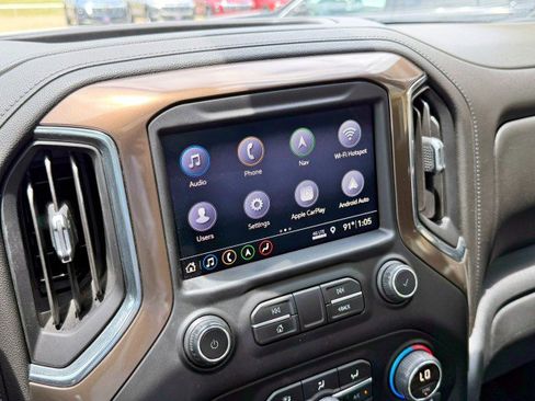 Used 2019 Chevrolet Silverado 1500 High Country w/ Technology Package AWD/4WD image 32