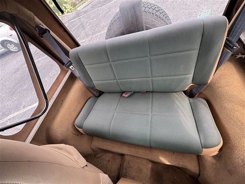 Used 1998 Jeep Wrangler SE AWD/4WD image 10