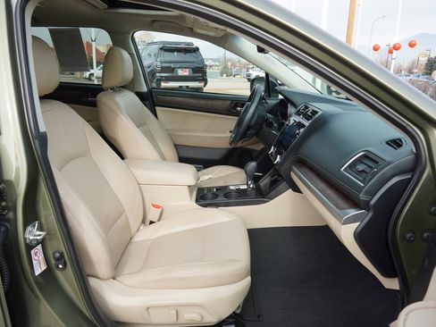 Used 2018 Subaru Outback 2.5i Limited image 24