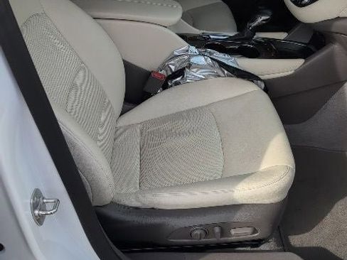 Used 2024 Chevrolet Malibu LT FWD image 24