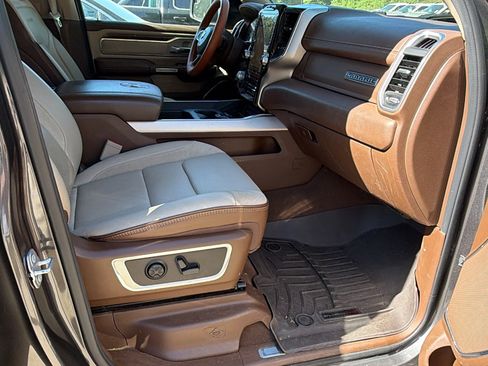Used 2019 RAM 1500 Laramie AWD/4WD image 20