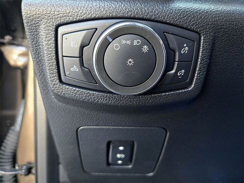 Used 2016 Ford F150 Lariat w/ Equipment Group 502A Luxury image 25