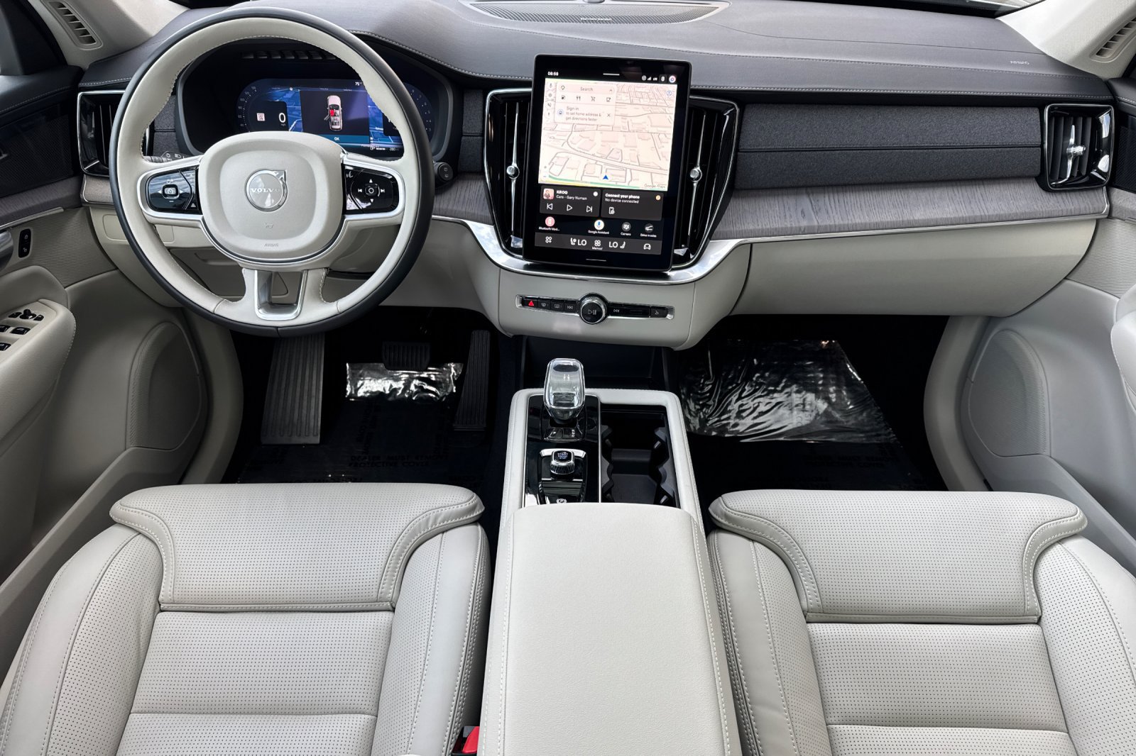 Used 2026 Volvo XC90 B6 Ultra w/ Protection Package AWD/4WD image 14