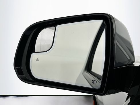 Used 2022 Jeep Wagoneer Series I w/ Rear Seat Video Group 1 image 16