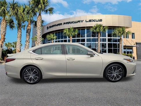 Certified 2025 Lexus ES 300h w/ Premium Package image 3