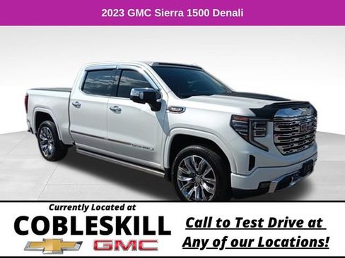 Used 2023 GMC Sierra 1500 Denali w/ Denali Reserve Package AWD/4WD image 1