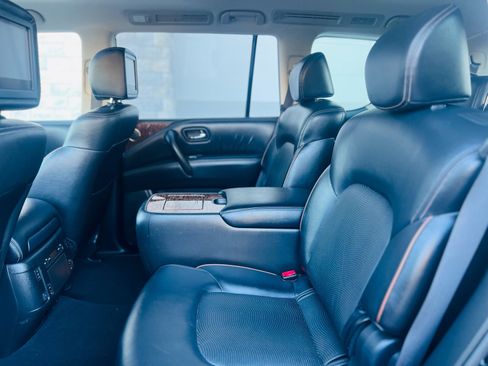 Used 2018 Nissan Armada Platinum w/ Captain Seat Package AWD/4WD image 10