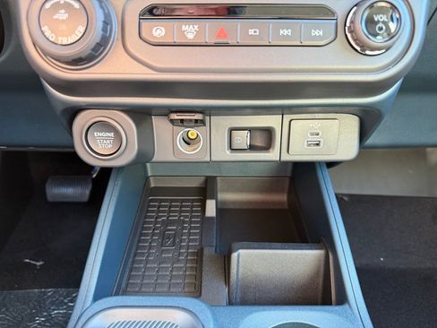 New 2025 Ford Maverick Lariat w/ 4K Tow Package image 30