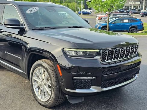 Used 2021 Jeep Grand Cherokee L Summit w/ Advanced Protech Group IV AWD/4WD image 2