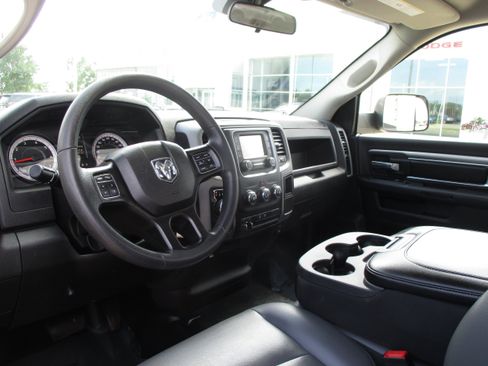 Used 2022 RAM 1500 Tradesman w/ Power & Remote Entry Group RWD image 13