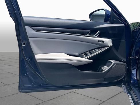 Used 2018 Honda Accord EX-L image 22