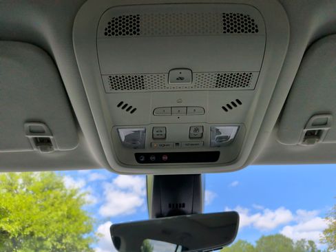 Used 2020 Cadillac XT6 Premium Luxury image 33