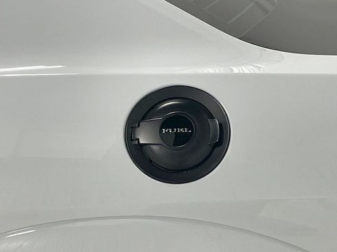 Used 2020 Dodge Challenger SRT Hellcat image 25