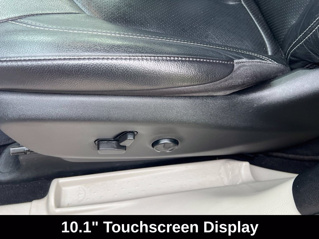 Used 2022 Chrysler Pacifica Touring-L w/ Uconnect Theater Family Group FWD image 29