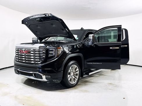 Used 2024 GMC Sierra 1500 Denali w/ Technology Package AWD/4WD image 27