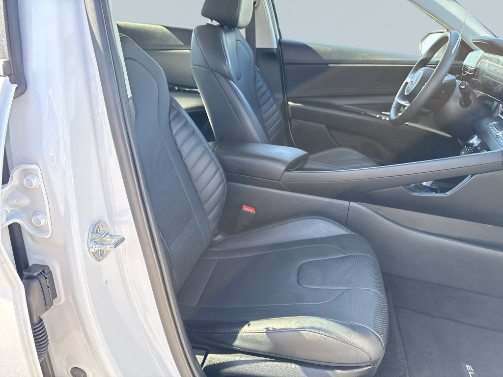Certified 2023 Hyundai Elantra Limited w/ Cargo Package FWD image 34
