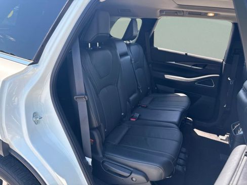 Used 2023 INFINITI QX60 Sensory w/ Vision Package AWD/4WD image 22