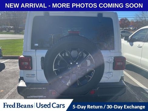 Used 2022 Jeep Wrangler Unlimited Sahara w/ Cold Weather Group image 6