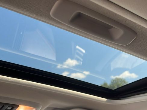 Used 2019 Subaru Crosstrek 2.0i Limited w/ Moonroof Package w/Navigation image 25