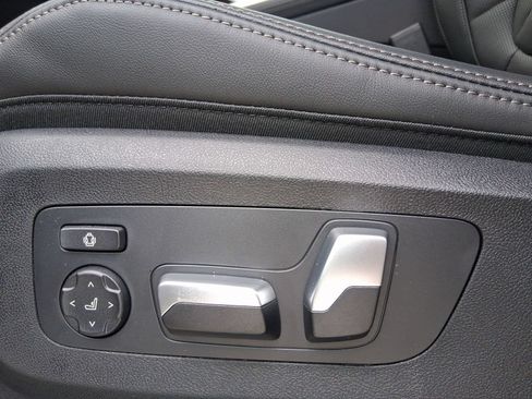 Used 2026 BMW X5 sDrive40i w/ Parking Assistance Package RWD image 13