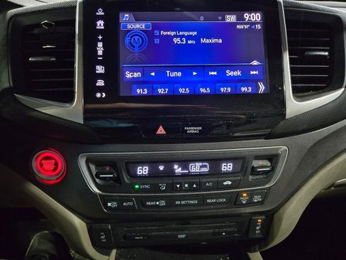 Used 2017 Honda Pilot EX-L image 10