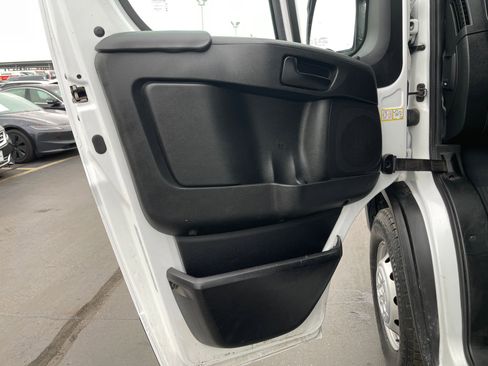 Used 2023 RAM ProMaster 3500 FWD image 12